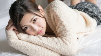 H / Yuna gets drunk with the sex appeal of her indecent daughter