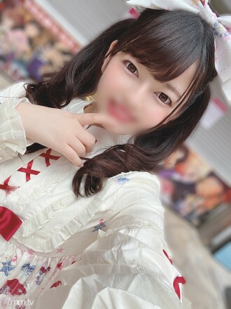 Mine filles x filles produites en série] Lori Kawa Tenshi ♀ x 2 ☆ Tsurupeta K③ & Big Breasts Boyne ♀ trouvés dans la ville sont ramassés en été ! Loriko, une fille de la mine, est une fille excitée qui aime le shabu-shabu et a une insertion brute. Texture Creampie uniquement w [Prise de vue individuelle]