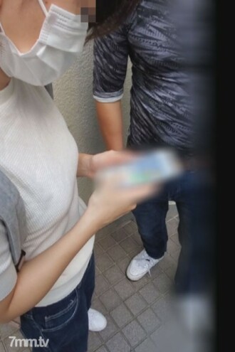 Betrügerischer Besuch 4P [Einzelperson] Bring mich zum Haus meiner besten Freundin und öffne den Eingang, ohne es zu wissen, und sie wird von drei Männern gestoßen und begeht sofort zwei junge Mütter und lässt sie am selben Tag mit Vaginal-Cumshot zeugen.