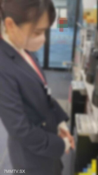 "# 67" Um estudante do primeiro ano que se mudou do interior para Tóquio. Moe de terno depois do trabalho! Mude a cueca e insira-a - uma grande quantidade de esperma vaginal enquanto estiver vestindo roupas ♡ Puro ♡