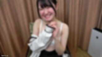 Reuniu-se com um estudante adolescente sorridente e tímido. Prazer do impacto com o primeiro massageador elétrico na xoxota em desenvolvimento de cerdas não tratadas. Mesmo sendo imatura, ela aceita uma grande quantidade de gozadas vaginais e uma grande quantidade de gozadas faciais com um grande sorriso.