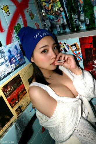 [Godly Breasts JD] Jemput penari Godly Breasts JD yang sangat comel ke tandas kelab dan beri dia blowjob Puffpuff → bawa dia pulang dan krimkan dia di Tokyo Heaven *Faedah ulasan eksklusif FC2 disertakan 