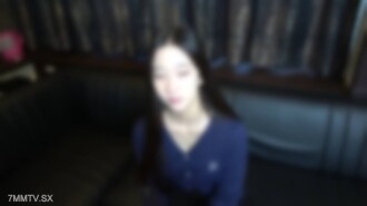 〇20歲。人設完美，高中生身材，G罩杯的韓國美女。一眼望去，巨乳爆棚。完成了粉紅削米餅中間的巨型油餅。
