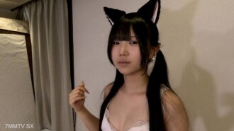 すみれ(18)可愛的雙馬尾第三次拍攝。被迫深喉和舔肛，陰道裡的水被吸管吸走。內射、肛交ATM也有做。