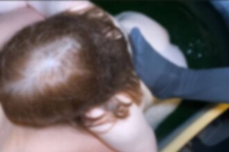 *80% DISKWENTO para sa mga unang beses na mamimili hanggang ika-16* [Isiniwalat ang Mukha] Ang busty na maybahay na may napakalaking K-cup na dibdib na pinaglalaruan sa isang 3P ay isa nga bang mahilig sa pakikipagtalik? Nag-cum siya nang husto habang nagpupulbos nang malakas