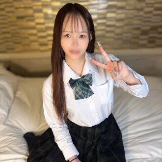 【限时5天！ 】【长发少女转瞬即逝的笑容，令人心动不已】18岁的瞳，拥有著令人惊艳的身材，却感动得热泪盈眶！这是她第一次体验到被超过20公分的巨根猛烈射精的快感，而这一切都被我们用镜头记录了下来。