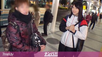 Sérieusement Nampa, premier coup. 1447 Obtenez un JD sportif aux gros seins de 175 cm ! !! Une fille de badminton sérieuse est mise sur le rythme d'un acteur et exposée aux gros seins de beauté de bonnet F w Insérée de l'œstrus en étant pelotée par une partie sensible avec une machine de massage électrique! !! !!